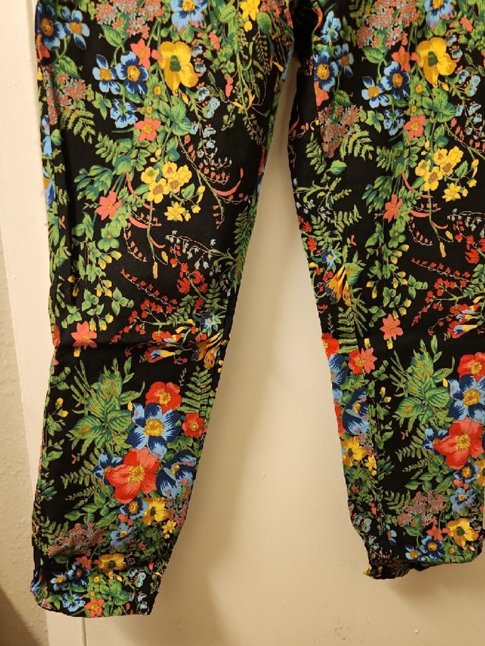 Soft Surroundings Black Floral Accents Size M - Picture 5 of 8